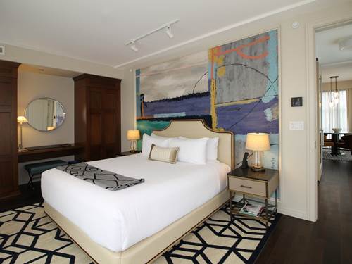 Novel Suite Bedroom