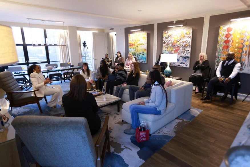 Polished Pebbles Sophy